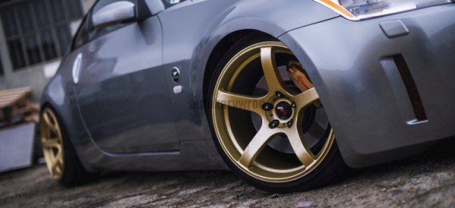 auto z felgami japan racing